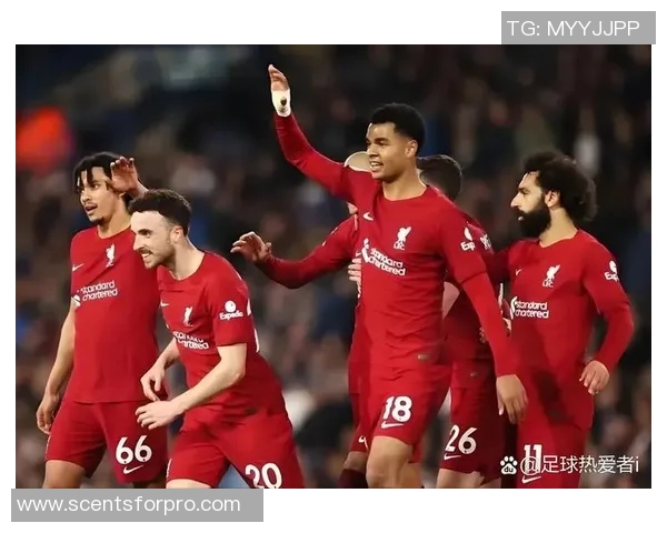 曼联与利物浦历史对战成绩分析及近期交锋回顾 曼联与利物浦历史对战成绩分析及近期交锋回顾